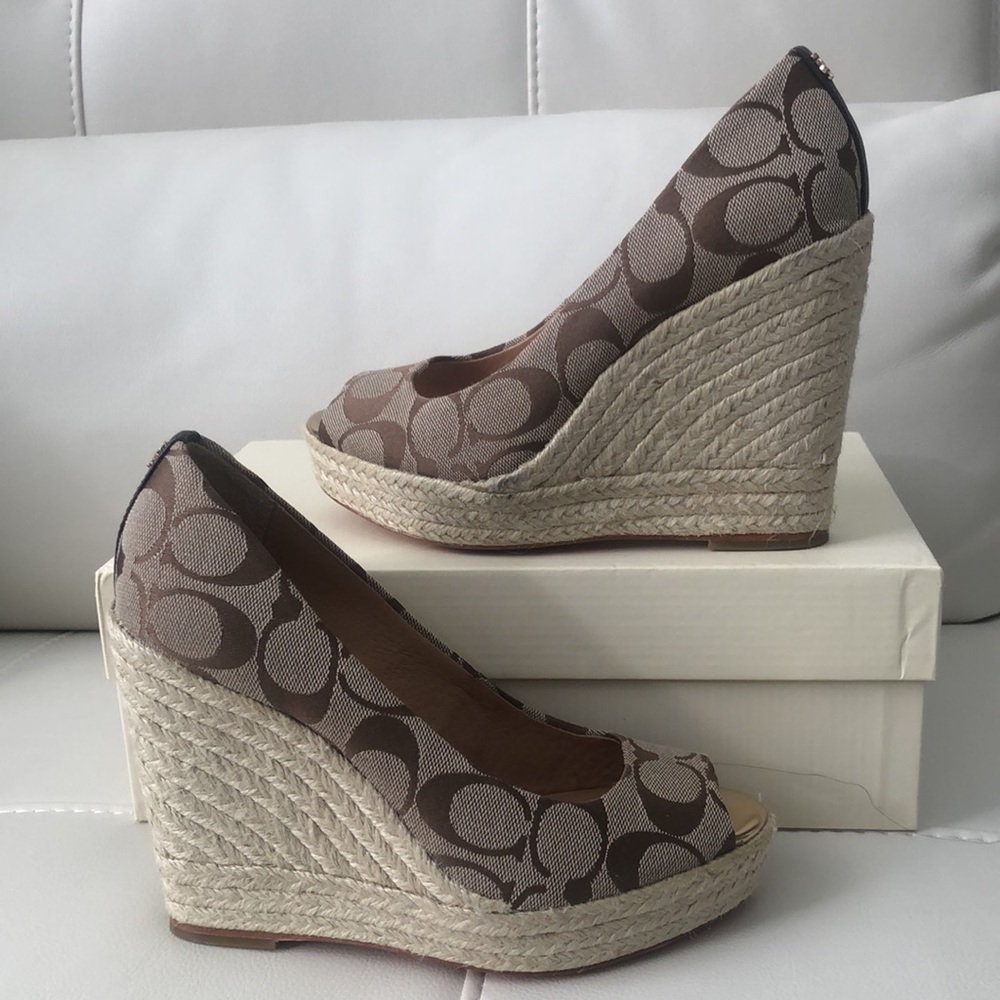 COACH | Signature Peep Toe Wedges size 6 - Picture 2 of 6